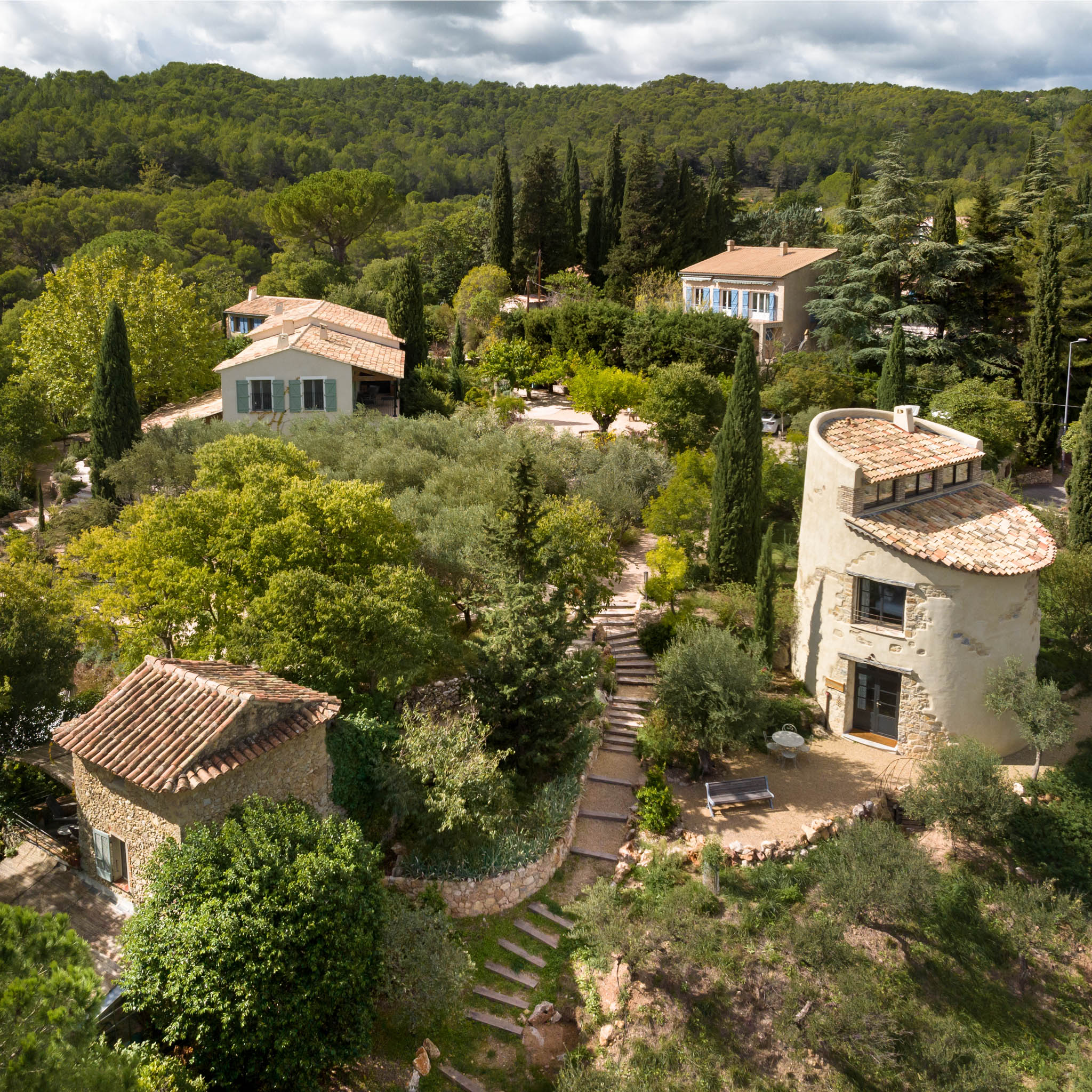 La Maison de Mirèio - Lou Calen Cotignac - Un-Lieu Expérientiel